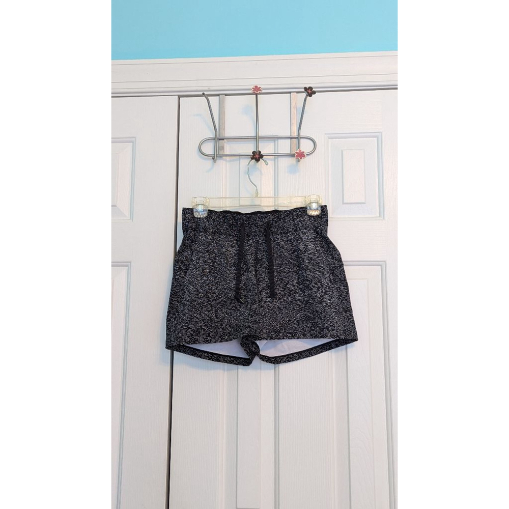 Women's lululemon Shorts, Size 4, Black/White